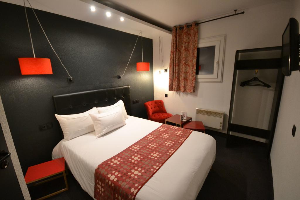 Brit Hotel - Montsoult La Croix Verte Baillet-en-France المظهر الخارجي الصورة